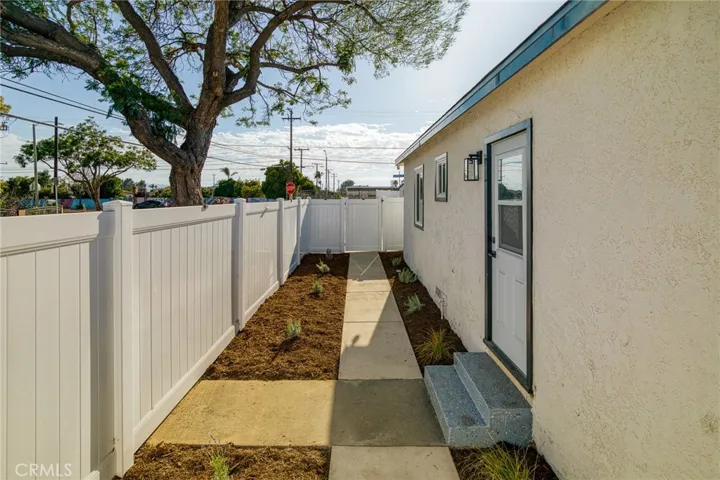 2801 Adriatic, Long Beach, California 90810