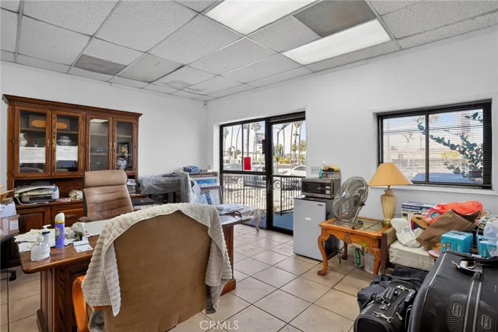 2211 Long Beach Boulevard, Long Beach, California 90806