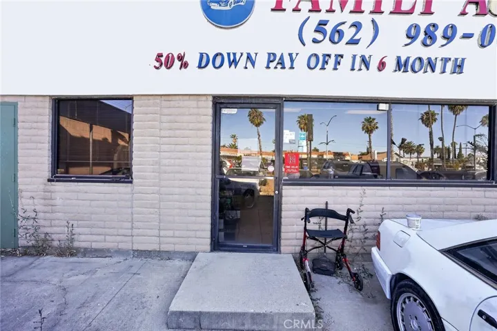 2211 Long Beach Boulevard, Long Beach, California 90806