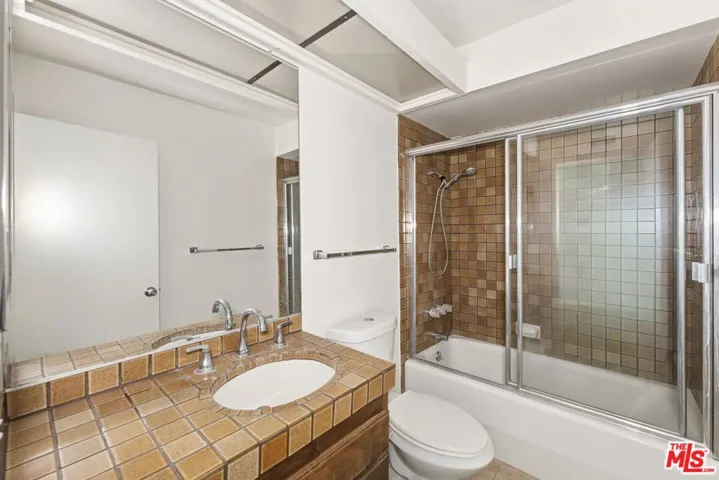 2755 Bottlebrush Drive, Los Angeles, California 90077