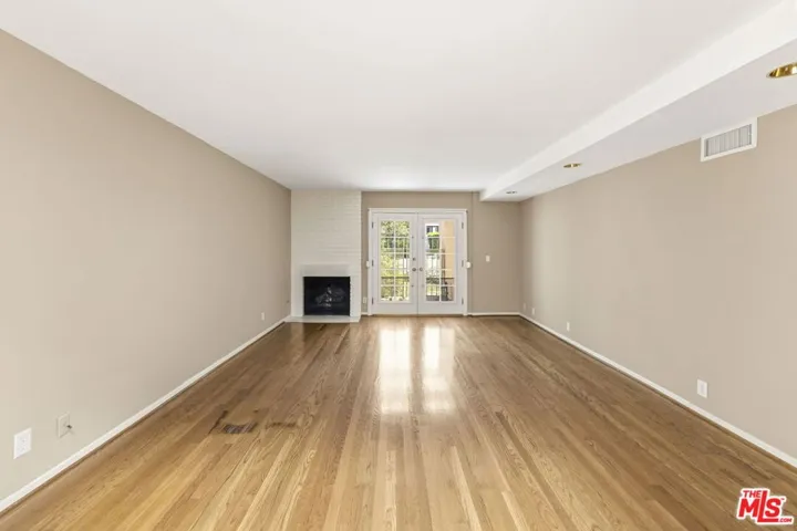 2755 Bottlebrush Drive, Los Angeles, California 90077