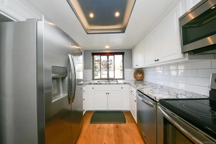 6854 Maple Leaf Dr, Carlsbad, California 92011