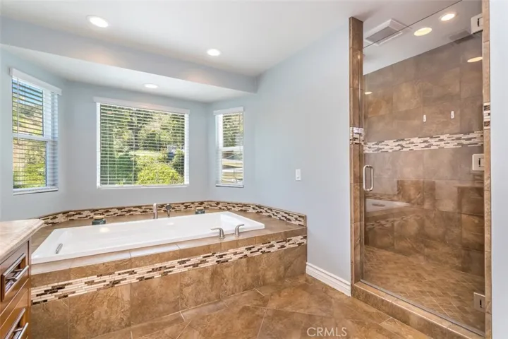 24806 Rosepark Court, Newhall, California 91321