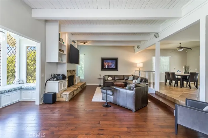 24806 Rosepark Court, Newhall, California 91321