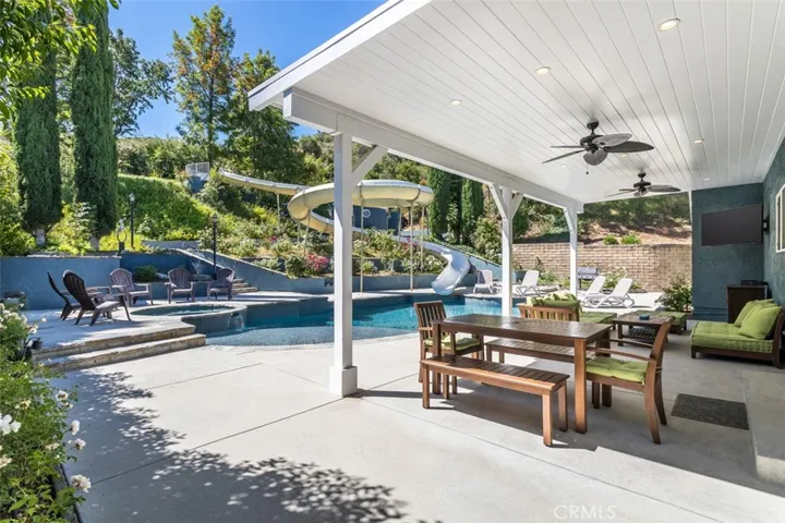 24806 Rosepark Court, Newhall, California 91321