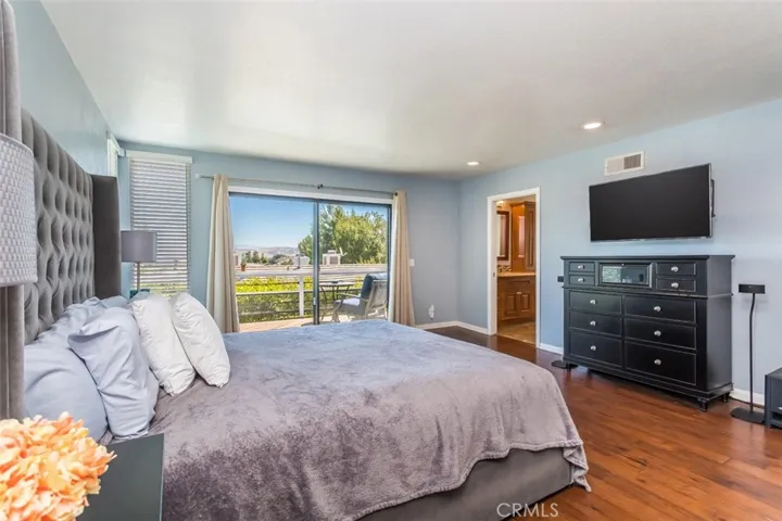 24806 Rosepark Court, Newhall, California 91321