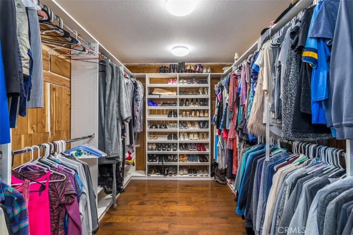 24806 Rosepark Court, Newhall, California 91321