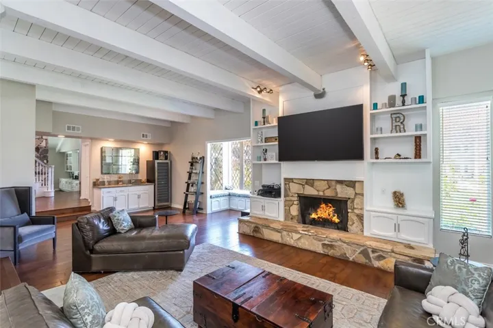 24806 Rosepark Court, Newhall, California 91321