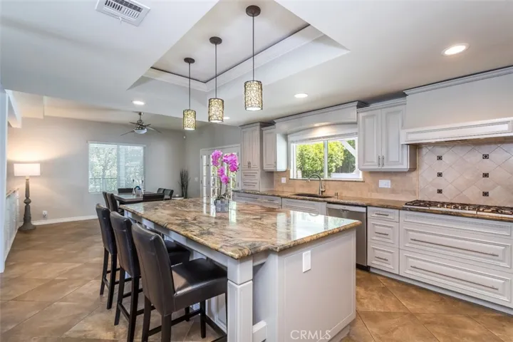 24806 Rosepark Court, Newhall, California 91321