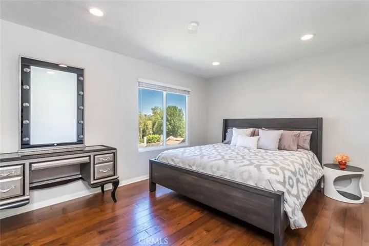 24806 Rosepark Court, Newhall, California 91321