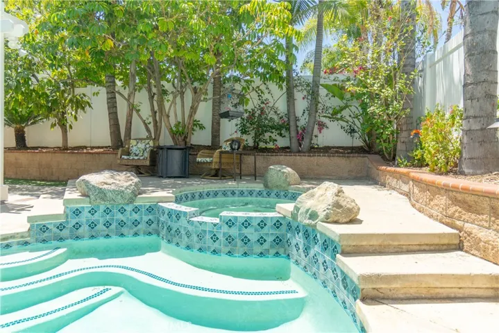 3420 New York, Corona, California 92882