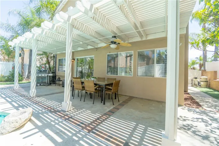 3420 New York, Corona, California 92882