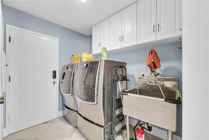 1417 W James, Anaheim, California 92801