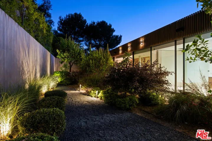 9330 Hazen Drive, Beverly Hills, California 90210