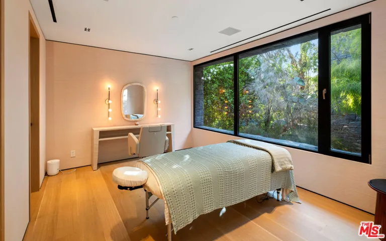 9330 Hazen Drive, Beverly Hills, California 90210
