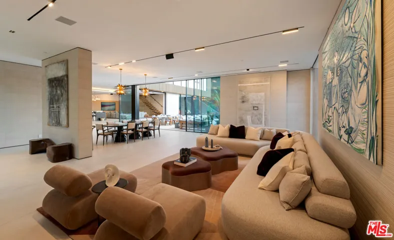 9330 Hazen Drive, Beverly Hills, California 90210