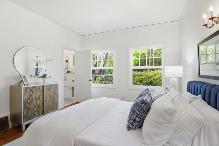 1524 Arc Way, Burlingame, California 94010