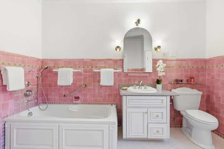 1524 Arc Way, Burlingame, California 94010
