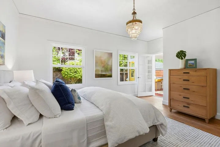 1524 Arc Way, Burlingame, California 94010