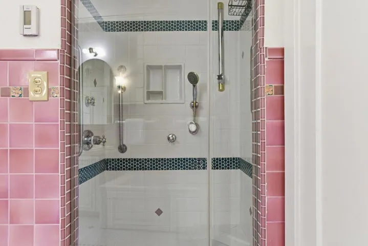 1524 Arc Way, Burlingame, California 94010