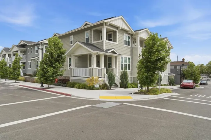 888 Broadway, Belmont, California 94002