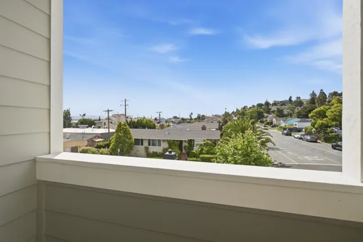 888 Broadway, Belmont, California 94002
