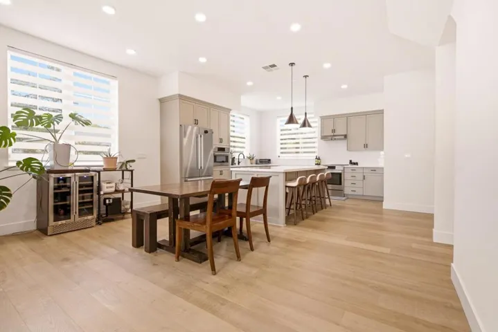 888 Broadway, Belmont, California 94002