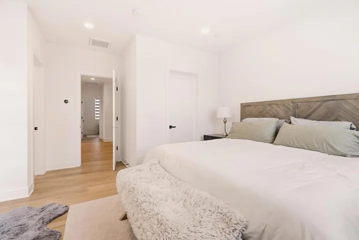 888 Broadway, Belmont, California 94002