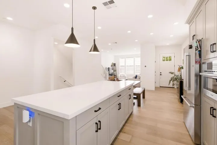 888 Broadway, Belmont, California 94002