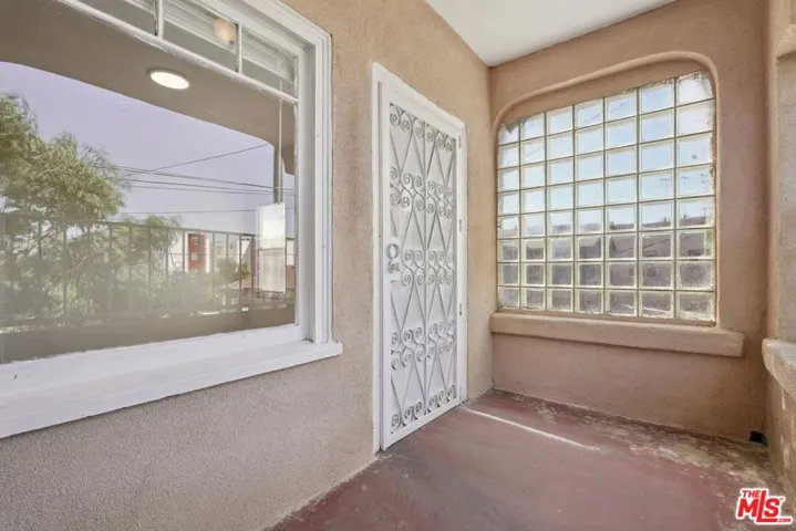 1464 3/4 W 35th Place, Los Angeles, California 90018