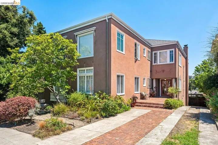455 Lagunitas Ave, Oakland, California 94610
