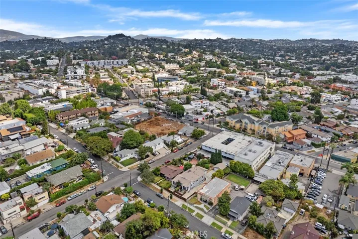 Prime Silverlake Neighborhood