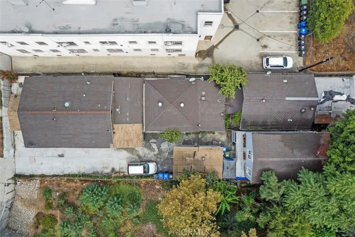 7,015 SQFT Lot
