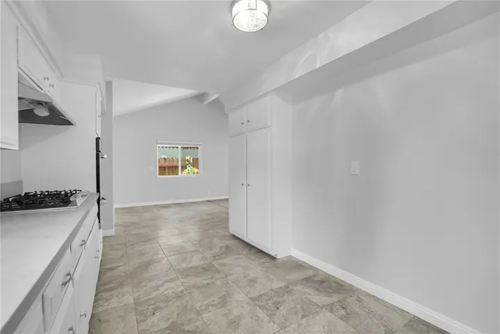 2633 I Street, La Verne, California 91750