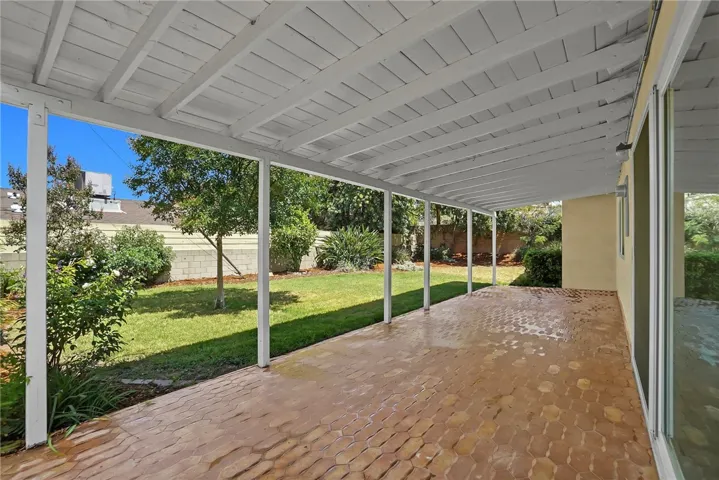 2633 I Street, La Verne, California 91750