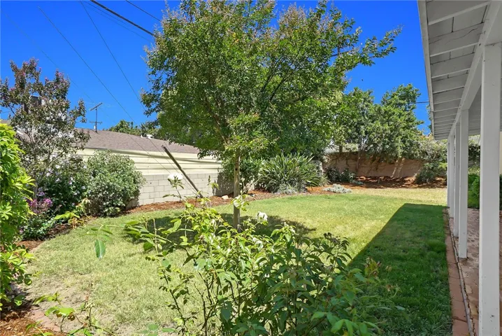 2633 I Street, La Verne, California 91750
