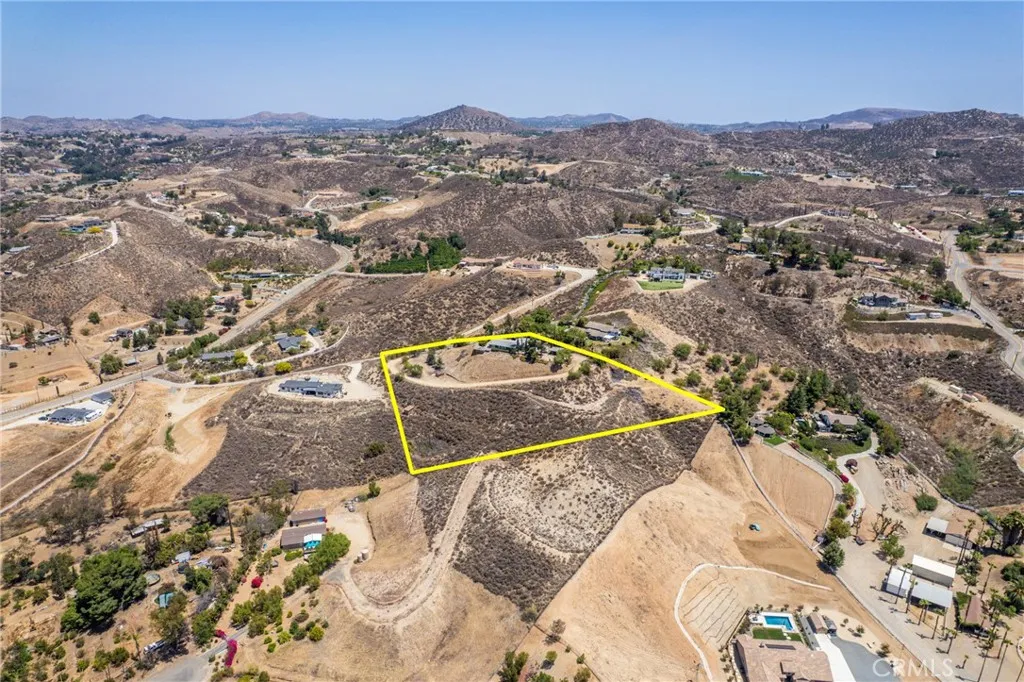 Property Boundary Lines Looking SouthEast