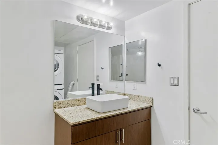 200 N San Fernando 202, Los Angeles, California 90031