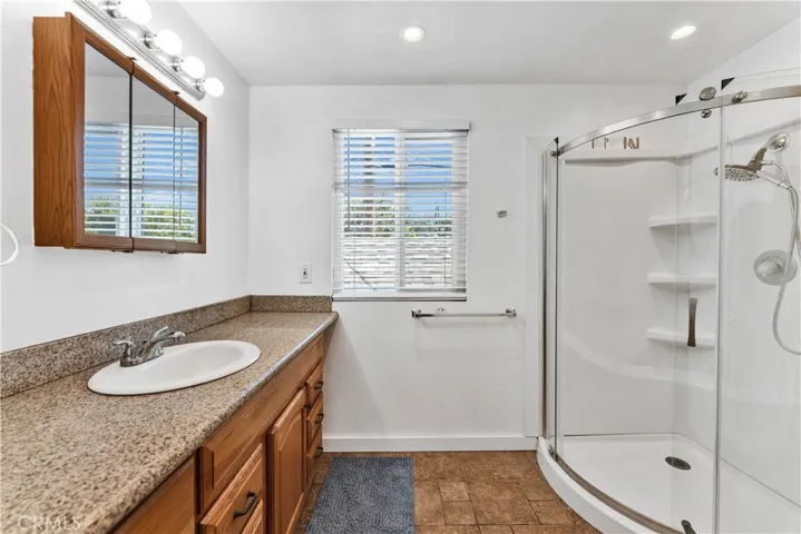 Unit3 -bathroom room