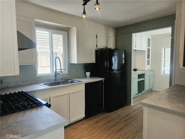 3860 S. Higuera St. C18, San Luis Obispo, California 93401