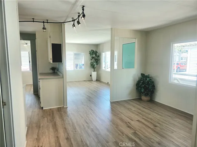 3860 S. Higuera St. C18, San Luis Obispo, California 93401