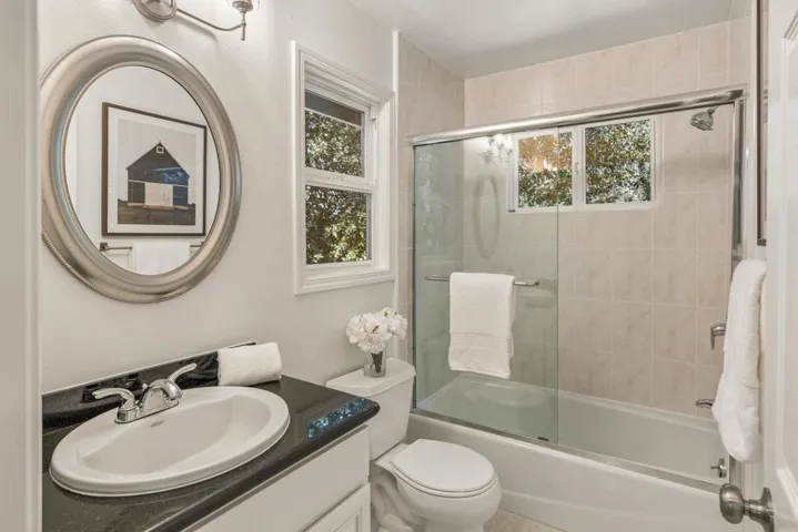 12882 Viscaino Road, Los Altos Hills, California 94022