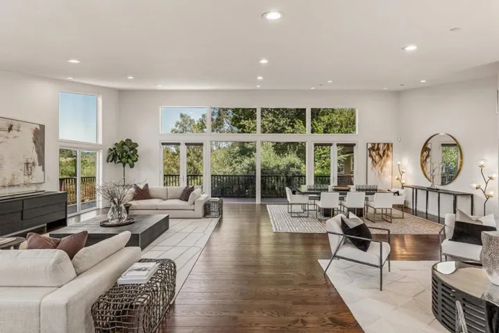 12882 Viscaino Road, Los Altos Hills, California 94022