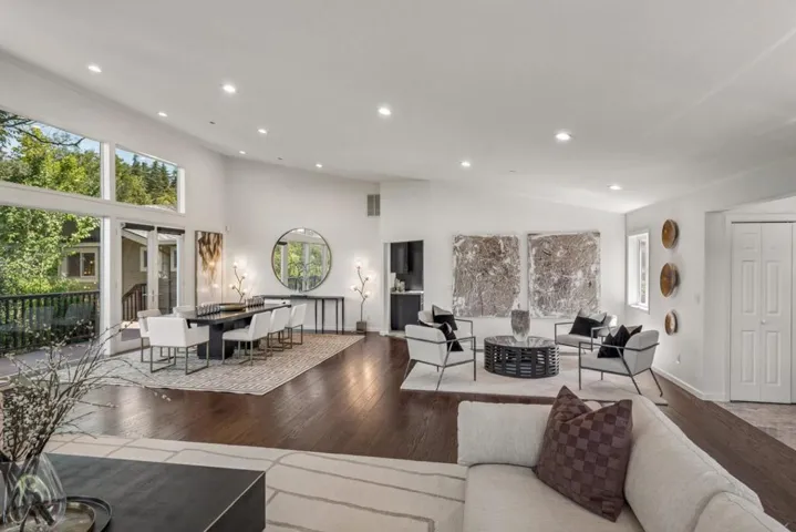 12882 Viscaino Road, Los Altos Hills, California 94022