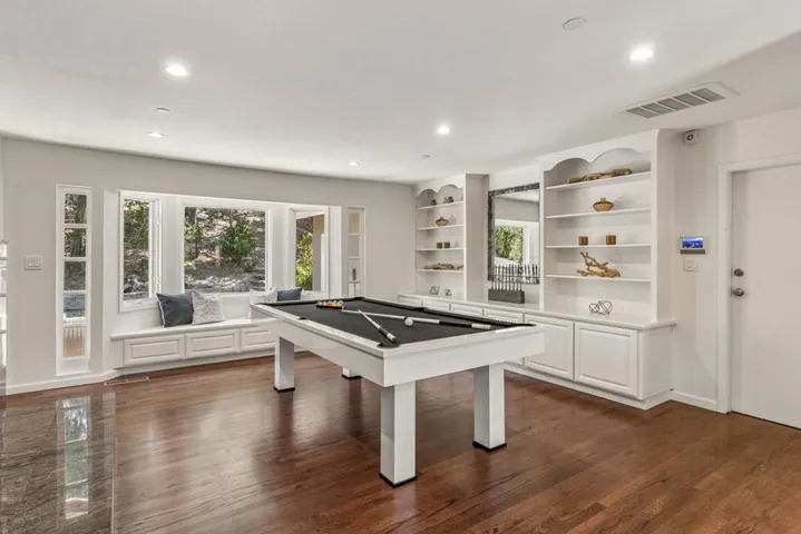 12882 Viscaino Road, Los Altos Hills, California 94022
