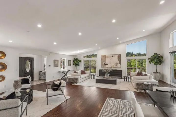 12882 Viscaino Road, Los Altos Hills, California 94022