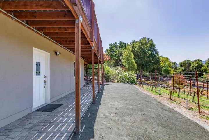 12882 Viscaino Road, Los Altos Hills, California 94022