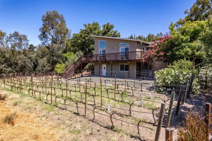 12882 Viscaino Road, Los Altos Hills, California 94022