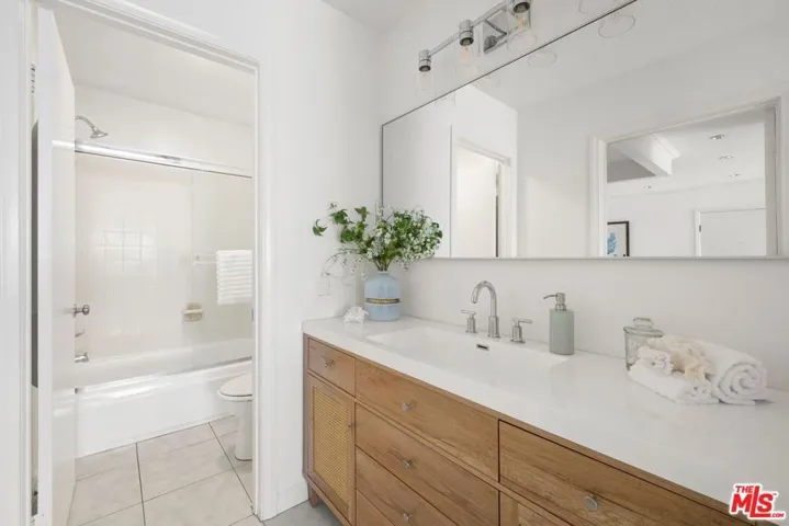 26664 Seagull Way B204, Malibu, California 90265