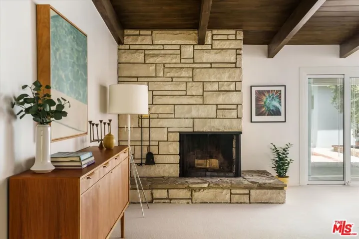 14141 Margate Street, Sherman Oaks, California 91401